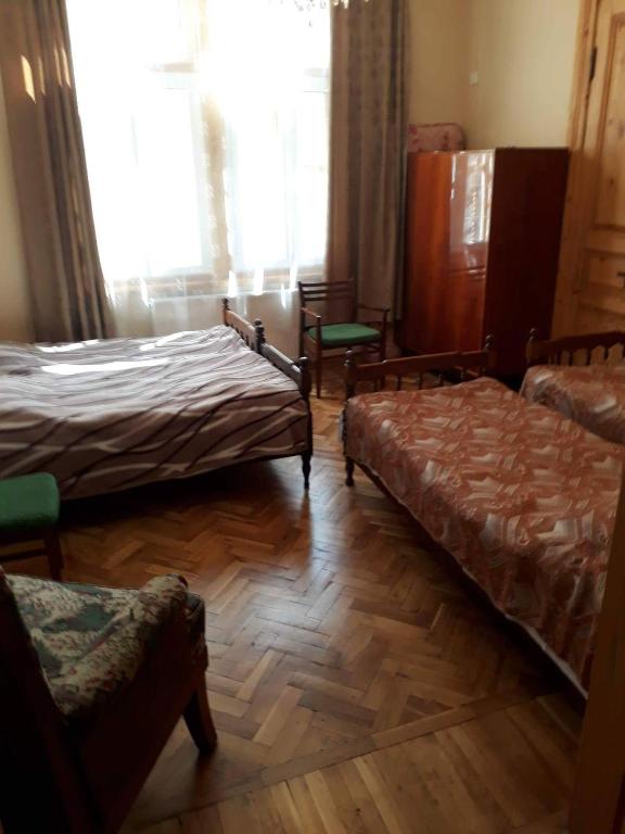 Old House Rustaveli room 6